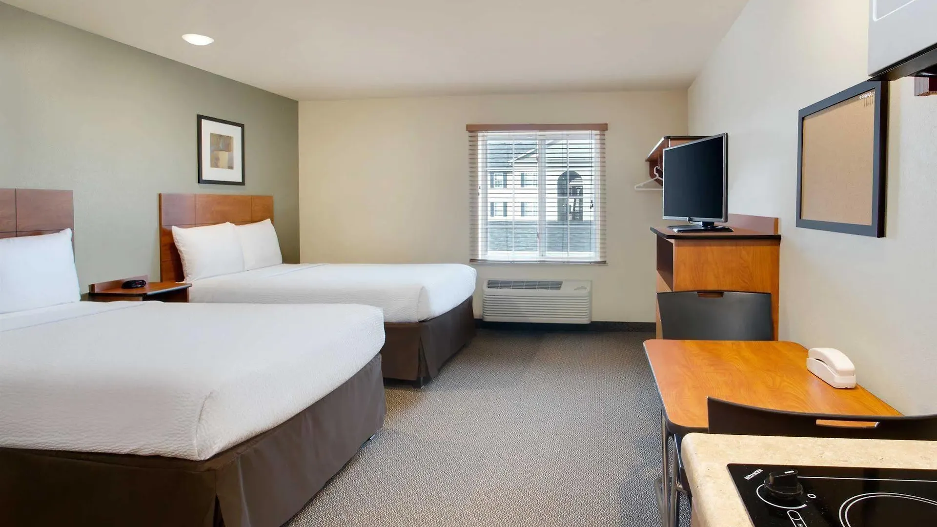 Woodspring Suites Columbus North I-270