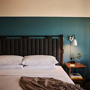 Hotel The Junto