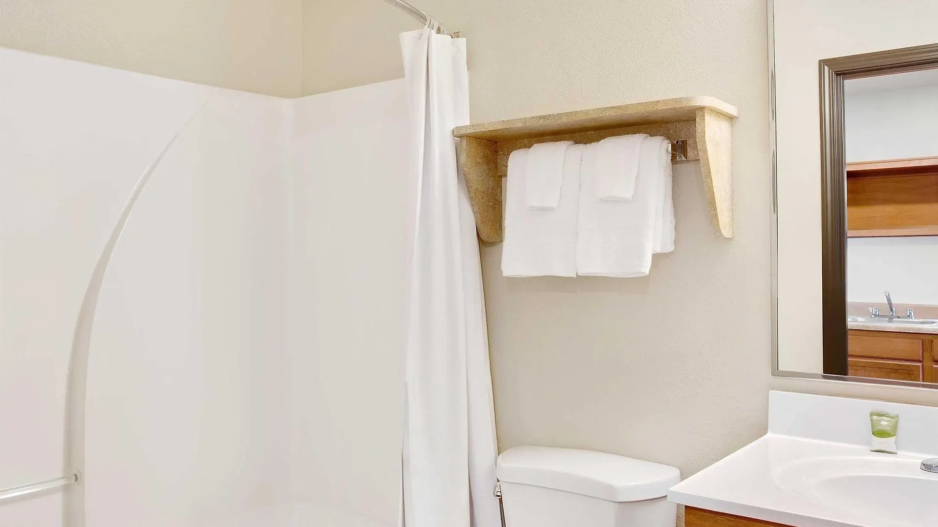 Woodspring Suites Columbus North I-270